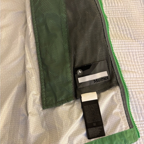 Marmot Green Raincoat Lightweight Water-Resistant Hooded - Picture 4 of 7